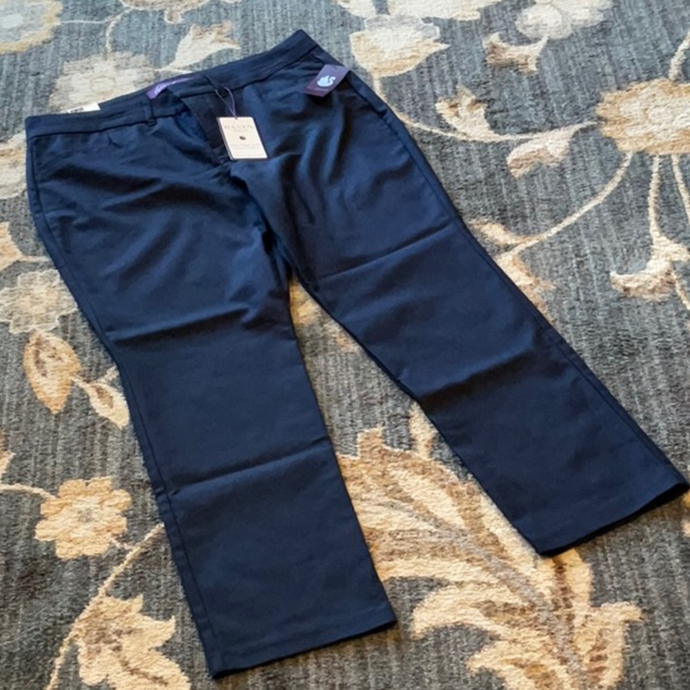 NWT - Gloria Vanderbilt Trousers